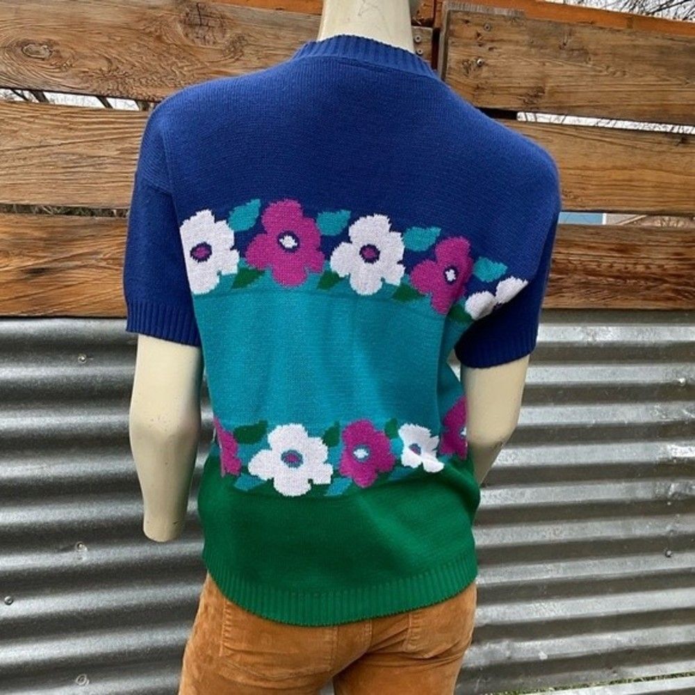 80’s Flower Power Sweater - Picture 4 of 8